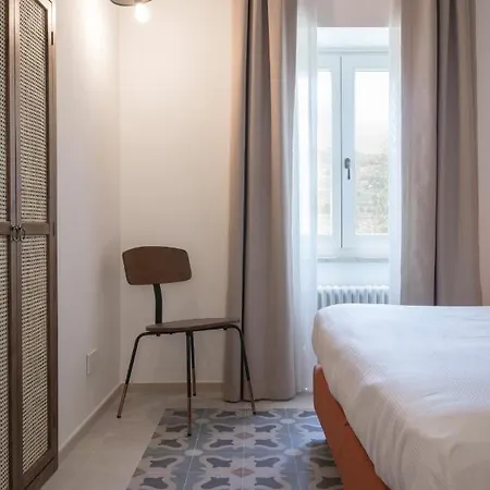 Heraia 4*