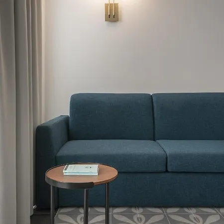 Heraia Bed & Breakfast 4*